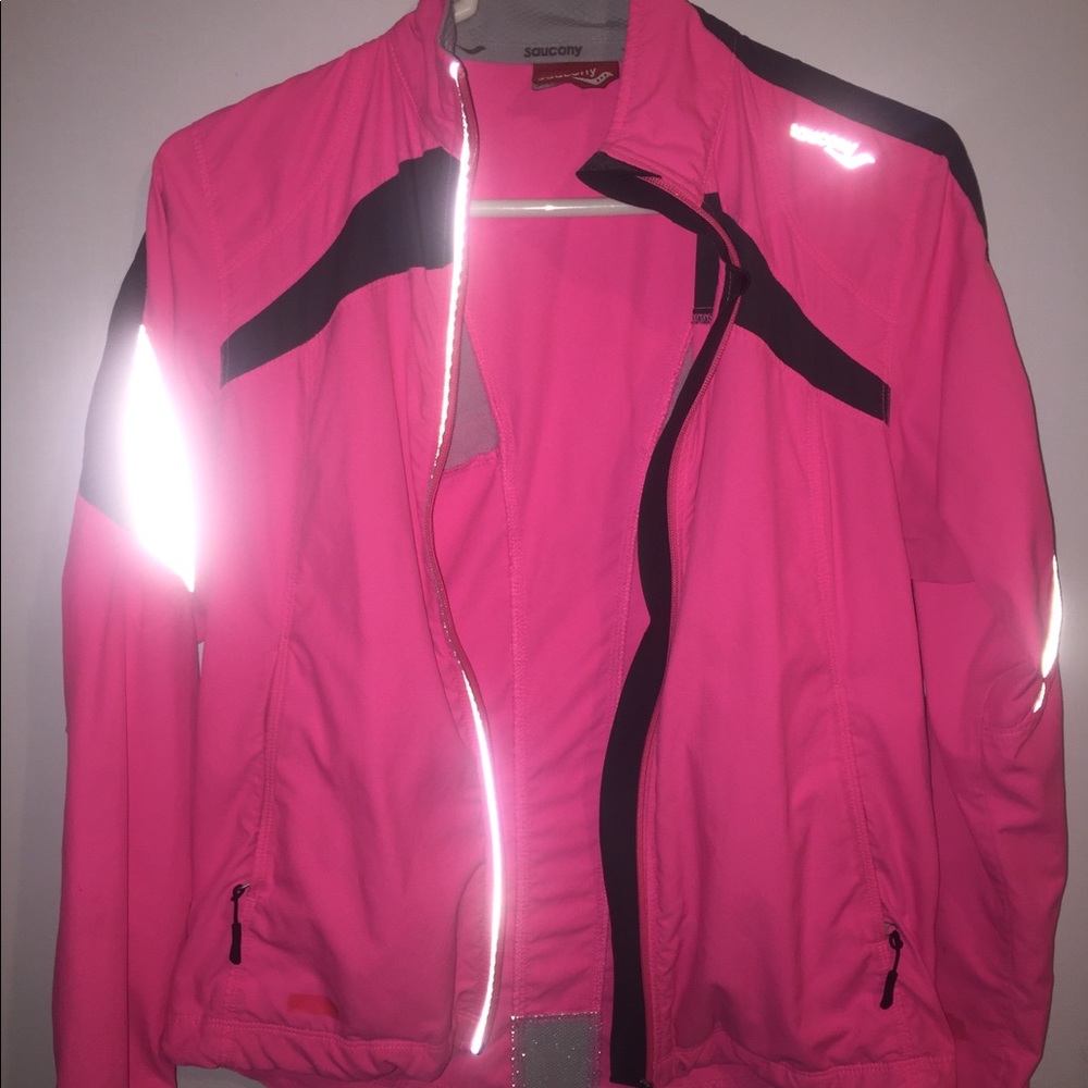Saucony Lightweight Jacket with Reflectors
